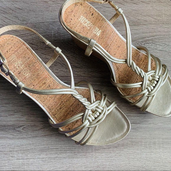 Kenneth Cole wedges - Picture 2 of 9